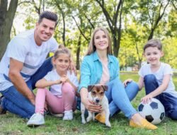 Keep your face towards the sunshine and shadows will fall behind you