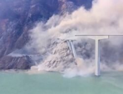 Jembatan Hongqi di China Ambruk, Baru Beberapa Bulan Dibuka untuk Umum