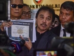 Polda Metro Jaya Tetapkan 8 Tersangka Kasus Tudingan Ijazah Palsu Jokowi, Termasuk Roy Suryo