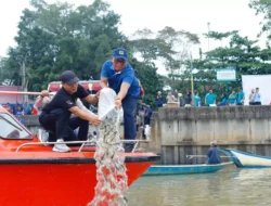 Wawali Samarinda Pimpin Aksi Bersih Sungai Karang Mumus, DLH Kumpulkan 1 Ton Sampah